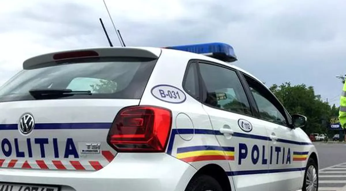 Tatăl unei fete de 13 ani, din Craiova, a anunțat Poliția