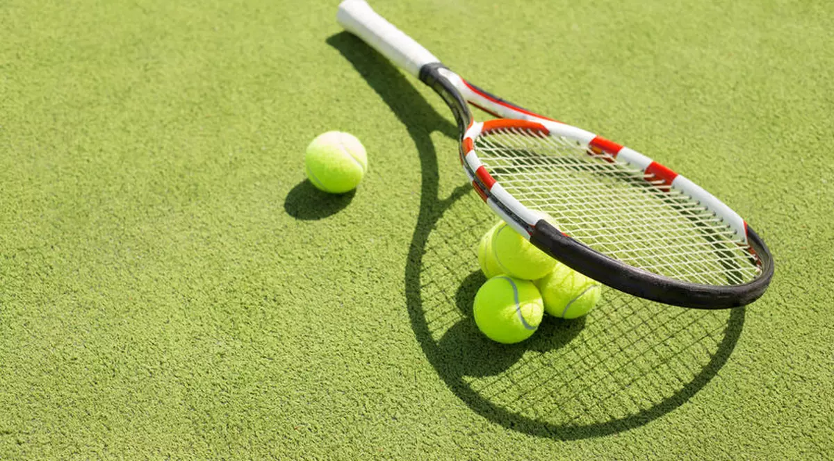 Racheta de tenis - criterii de alegere. Rachetă și minge de tenis