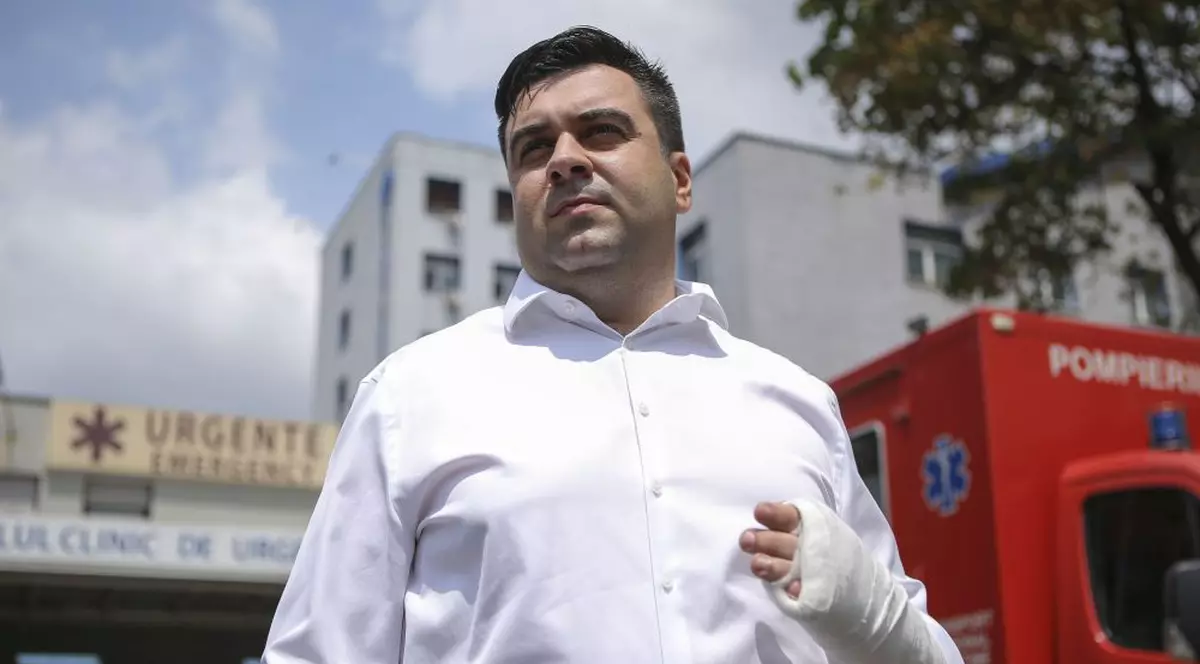 Răzvan Cuc a suferit o fractură la mână