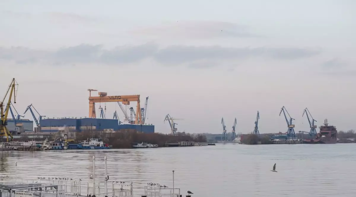 Muncitor din Ucraina, mort pe Șantierul Naval Tulcea. S-a urcat pe o navă și a căzut din picioare