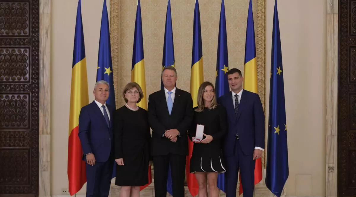 Simona Halep alături de iubitul ei la ceremonia de la Cotroceni. Prima apariție oficială a celor doi ca un cuplu