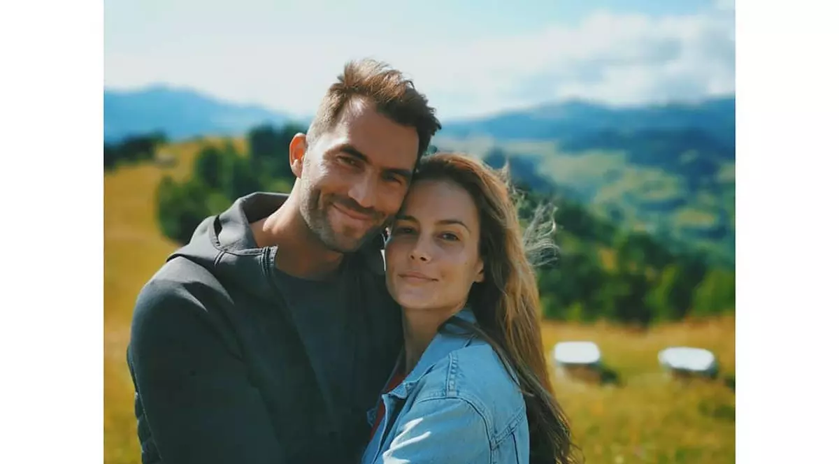 Ea este brazilianca lui Tecău! Horia a dus-o în excursie în Ardeal, modelul s-a îndrăgostit de România