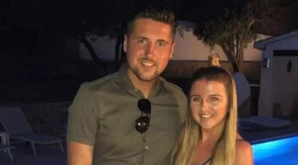 Un turist din Spania și-a rupt gâtul după ce s-a dat pe un tobogan dintr-un parc acvatic