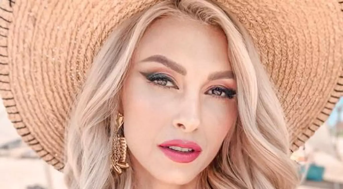 Andreea Bălan, enervată la culme: "Nu am nicio legătură cu acest produs, iar minciuna e la rang de prostie"