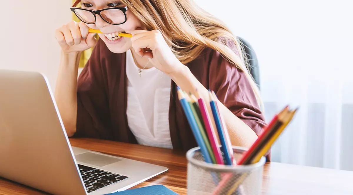 Cât timp pierd angajații din cauza colegilor zgomotoși și ședințelor