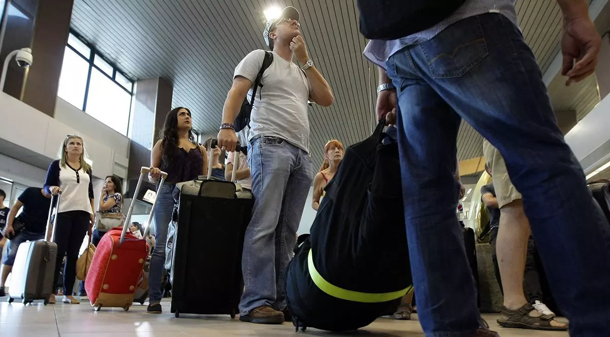 Capcana cifrelor INS despre emigraţie. Sociologul Barbu Mateescu: „Dacă rămânem la nivelul «Câţi mai suntem?», nu obţinem nimic”