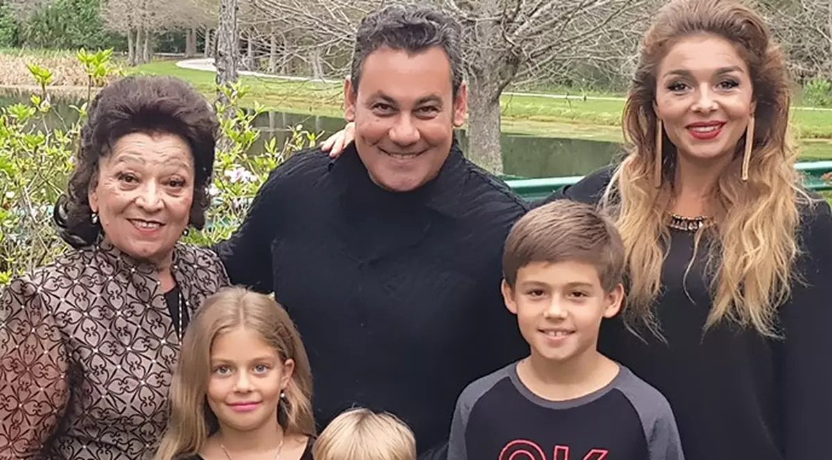 Prima imagine cu soţul Mariei Ciobanu, după ce s-a spus că este grav bolnav. Mircea Cîmpeanu a slăbit 52 de kilograme