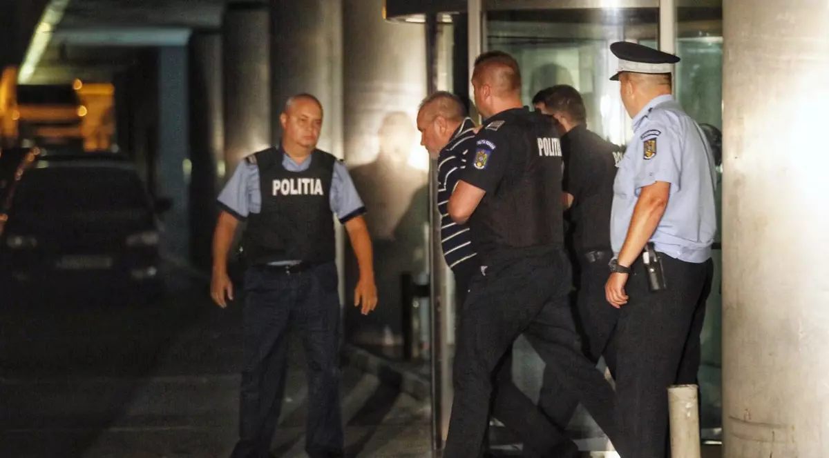 Gheorghe Dincă a fost audiat toată noaptea la sediul central DIICOT. Avocat: „Și-a menținut declarațiile că le-a ucis pe cele două fete”