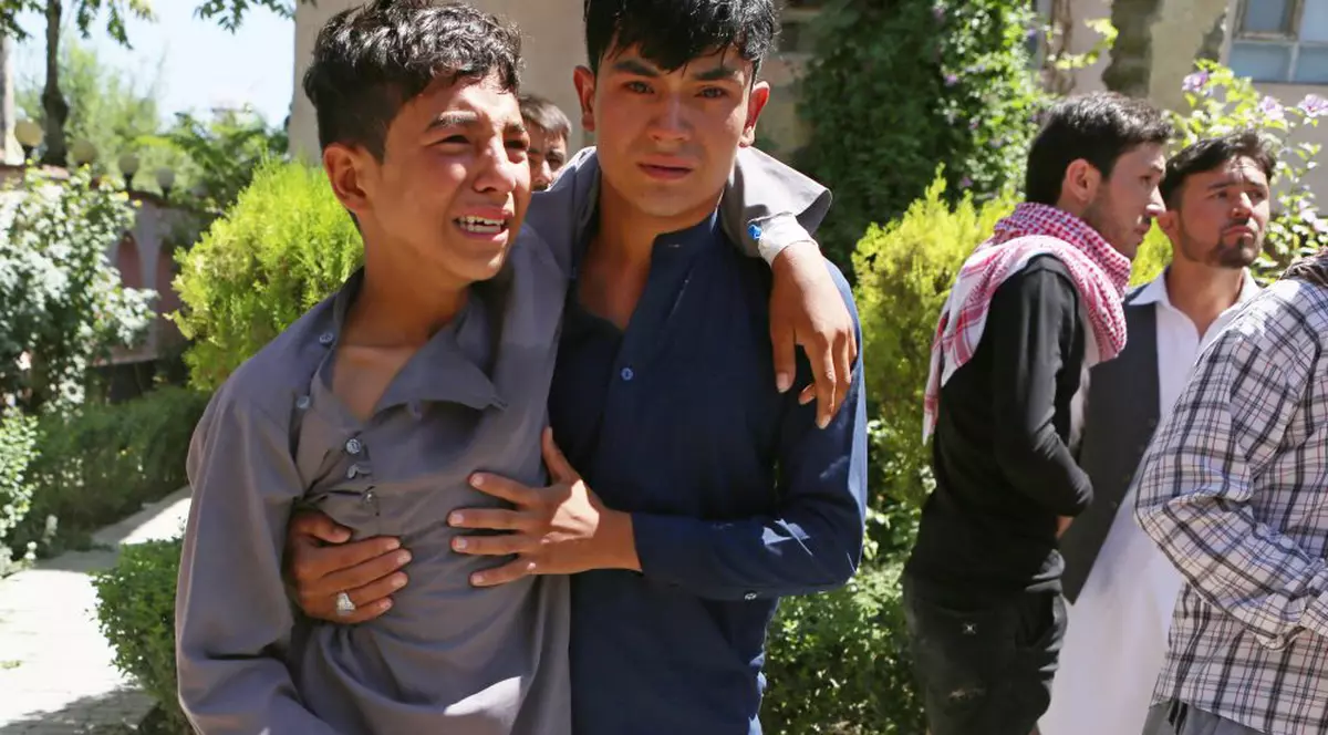 Atentat sinucigaș la o nuntă din Afganistan, soldat cu 63 de morți și peste 180 de răniți. "Printre victime se află femei şi copii"