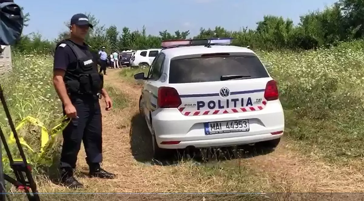 O nouă zi de verificări la casa lui Gheorghe Dincă. Începe deschiderea gropilor betonate din curtea criminalului