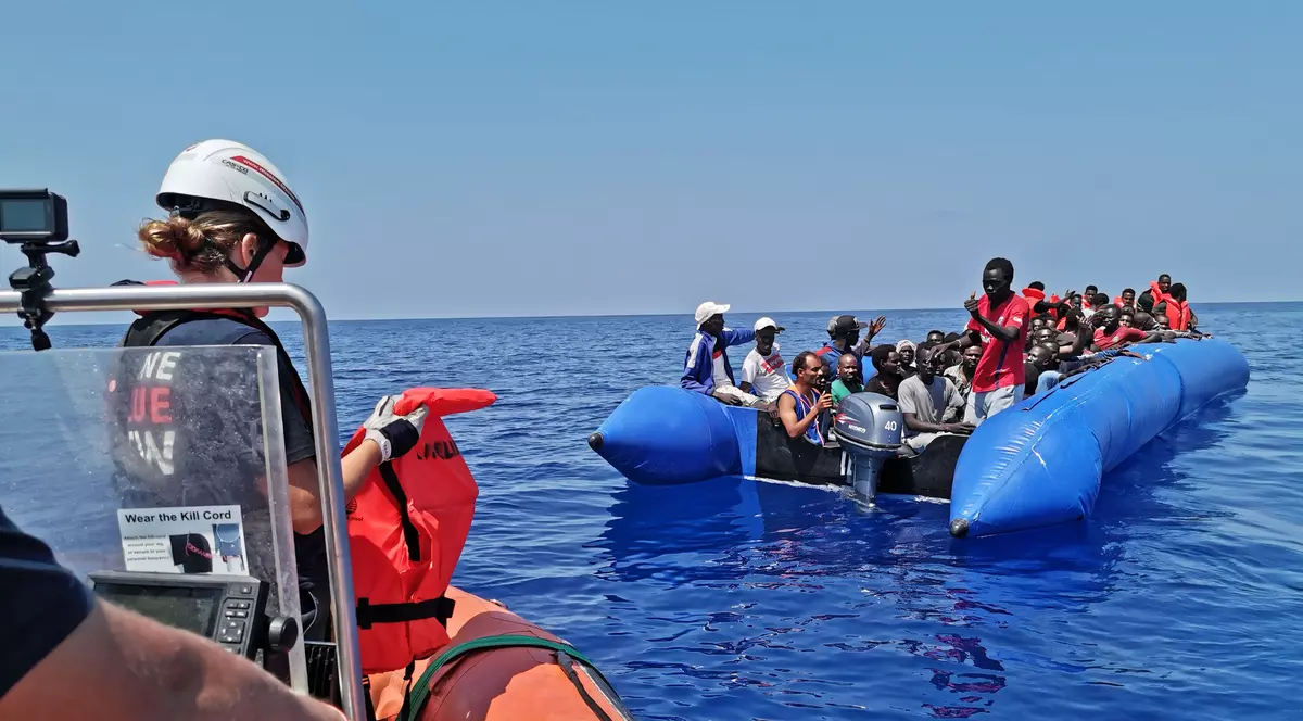 Ministrul italian de interne refuză acostarea navei unui ONG german cu migranţi la bord (Hepta)