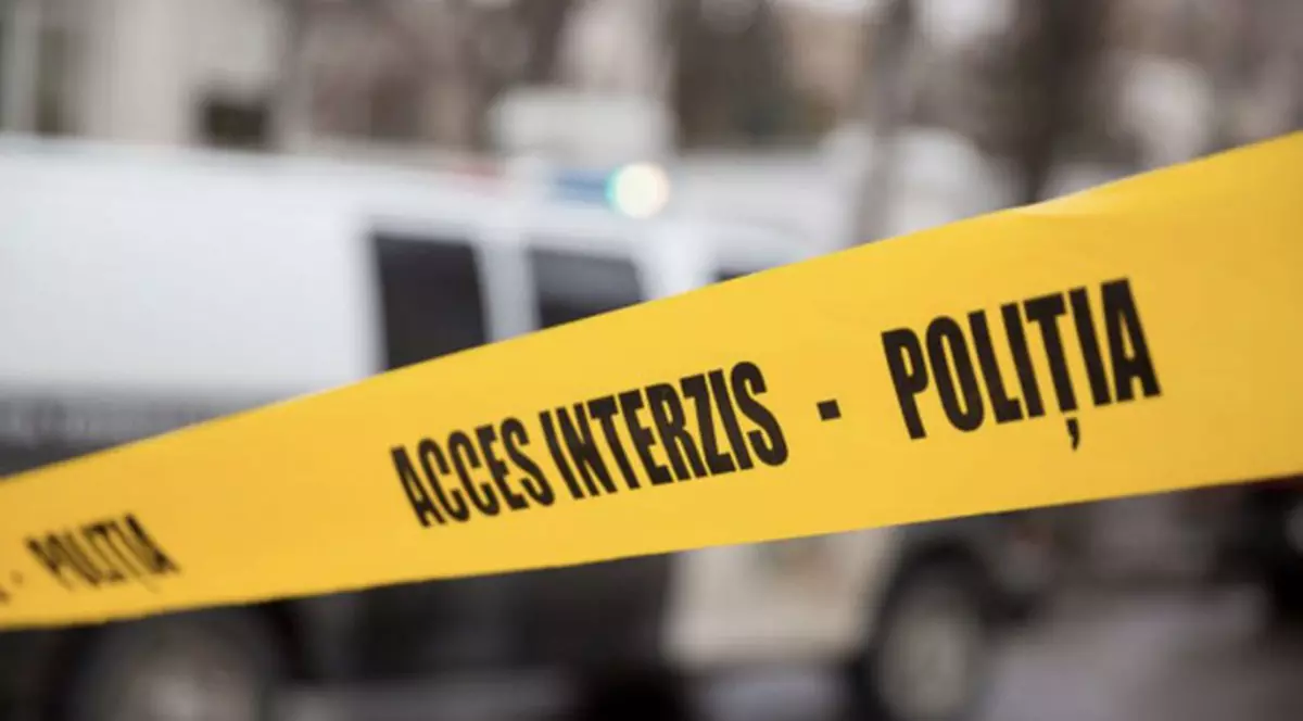 Un bărbat și-a bătut tatăl, apoi s-a împușcat mortal cu o armă deținută ilegal