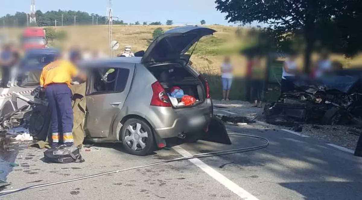 Accident grav la Vâlcea. Trei persoane au murit