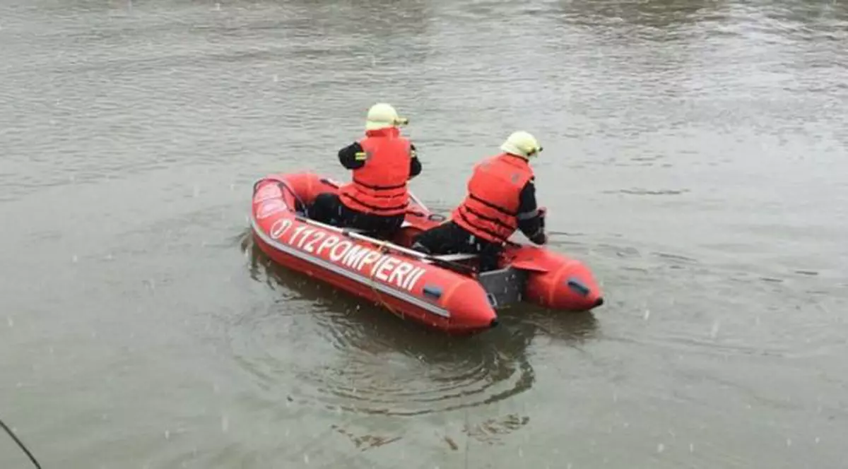 Patru copii sunt căutați de autorități pe râul Putna după ce au plecat la scăldat