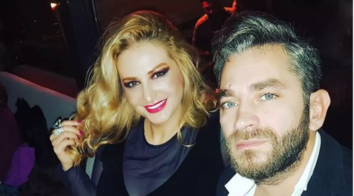 Cântăreața Julia Jianu n-a renunțat la visul de a deveni mamă. Speră ca noul iubit s-o ajute să-și mărească familia