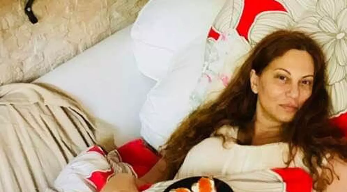 Prima româncă din moda internațională a anilor ’90 a ajuns la urgență! Nelly Năstase: “A fost o operație grea”