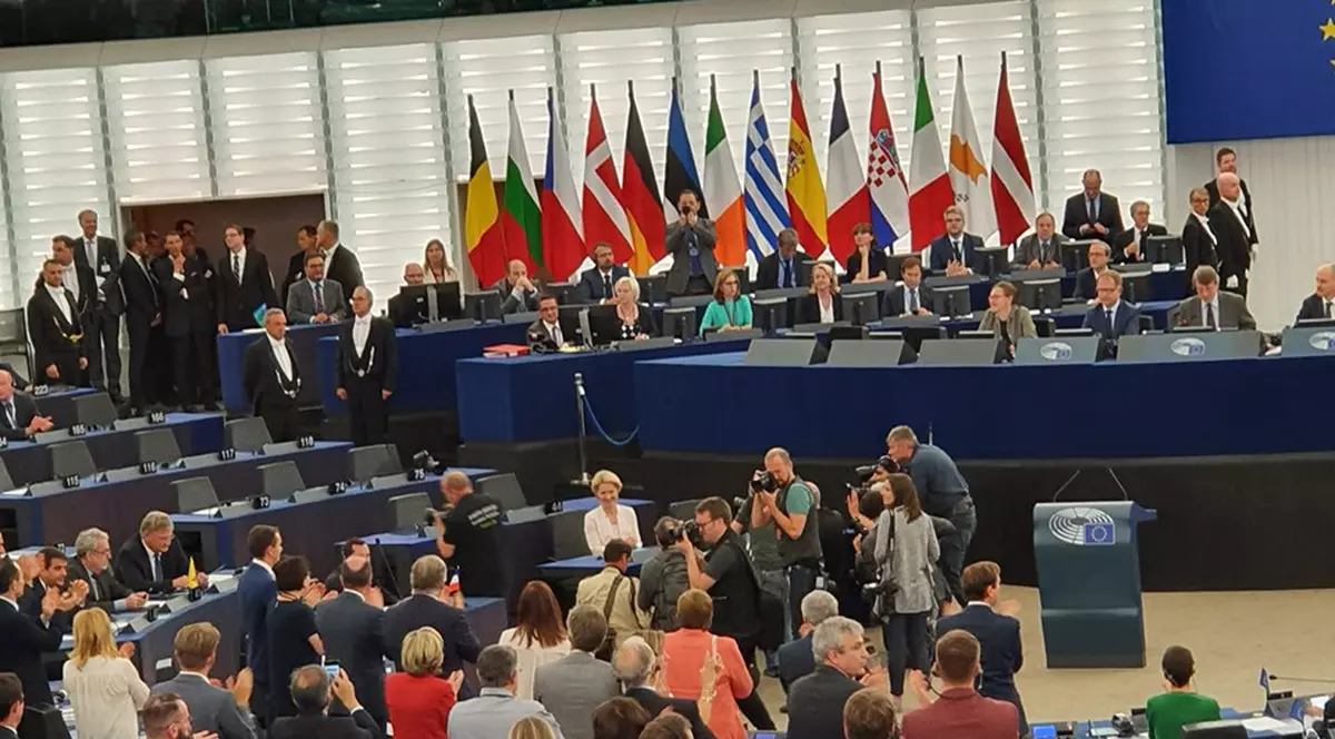 Revoluția română din 1989, subiectul unei rezoluții a Parlamentului European