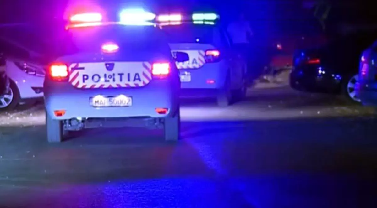 O fată de 14 ani din Iași și-a minţit mama că a fost răpită, pentru a fugi la Bucureşti. Avea întâlnire cu un tânăr  cunoscut pe o rețea de socializare