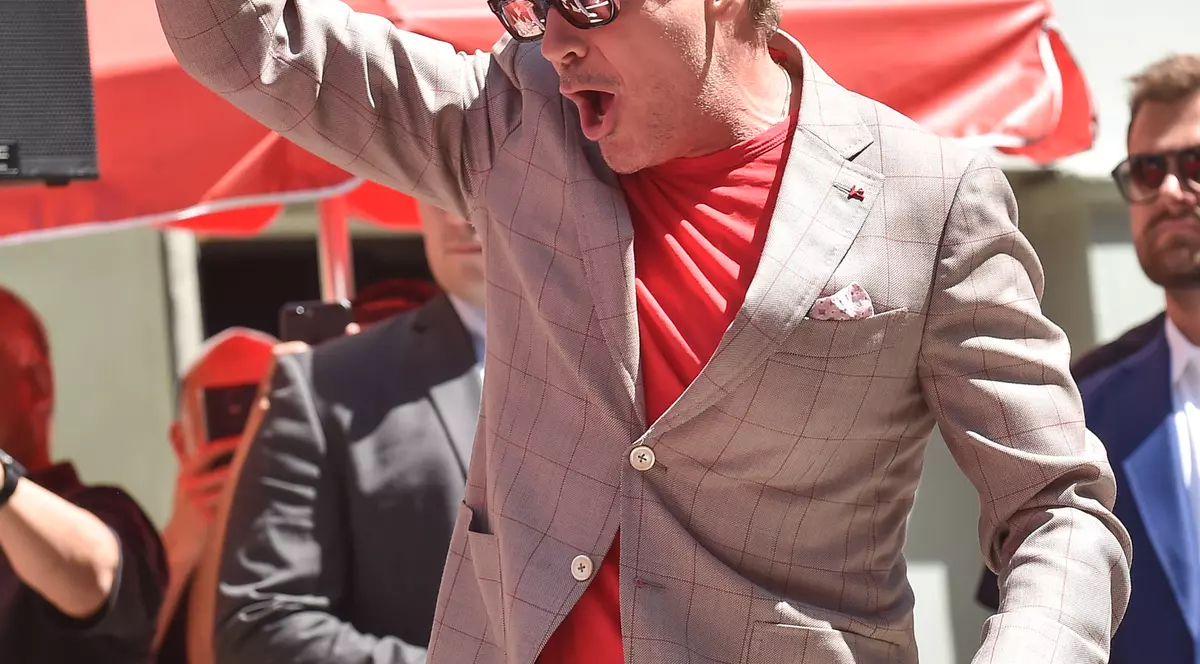 Robert Downey Jr. a fost arestat la Disneyland, după ce a fumat marijuana