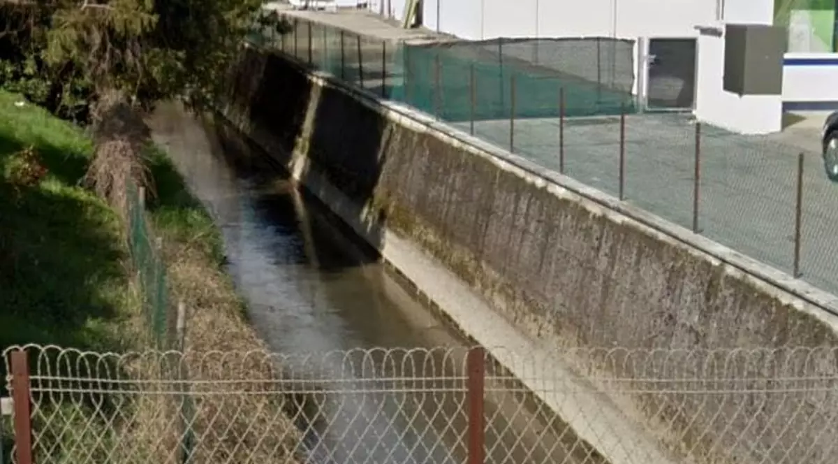 Un român din Italia a căzut cu bicicleta într-un canal și a murit înecat. A fost găsit abia a doua zi