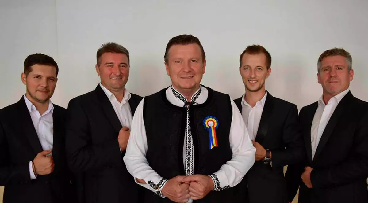 Solistul de muzică populară Aurel Tămaș devine, pentru o seară, rockerul Relu Tămaș! Cântă în memoria prietenului său Teo Peter