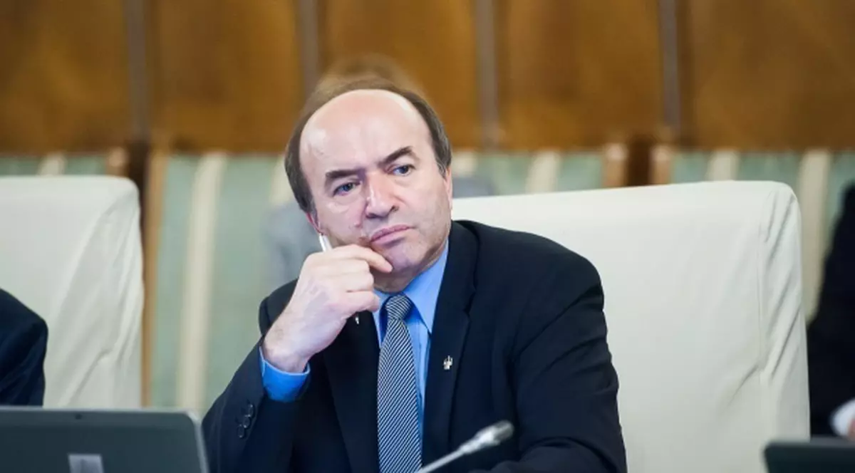 Tudorel Toader a fost internat de urgență. Ce a pățit fostul ministru al justiției