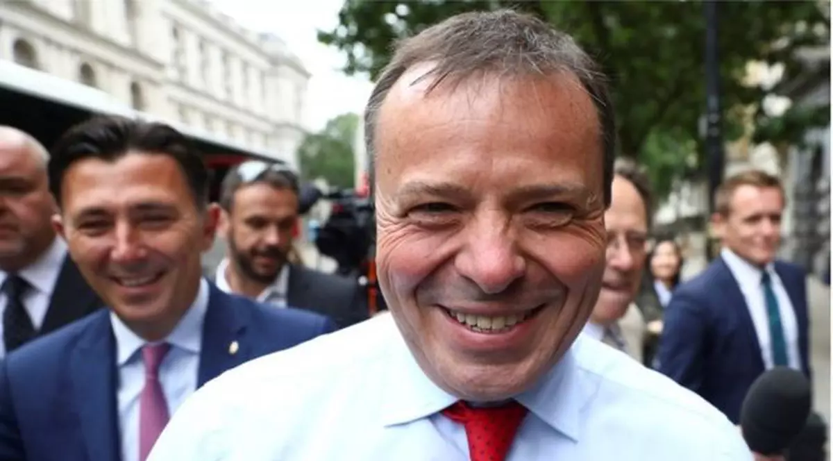 Finanţatorul Brexitului, „albit” de anchetatori: Nu a folosit fonduri ruseşti