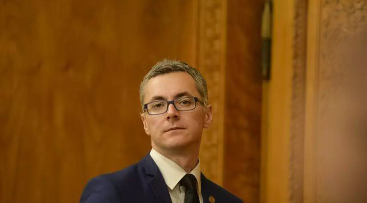 USR forţează semnarea moţiunii de cenzură de către Pro România şi ALDE. Îi invită pe liderii celor două partide, la o discuţie, marţi