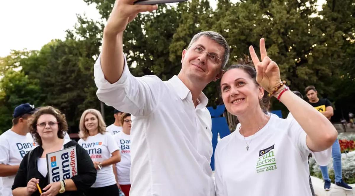 Dan Barna pleacă în caravană electorală în Europa, pentru a se întâlni cu românii din diaspora