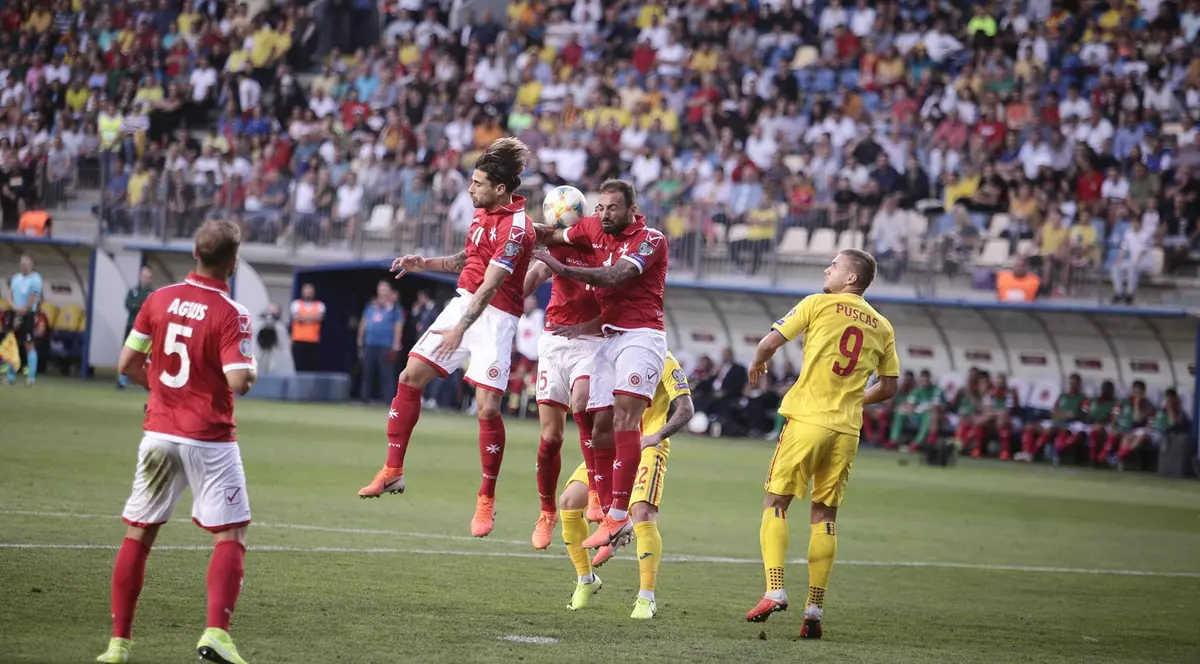 România - Malta 1-0, în preliminariile Euro 2020. Contra, gurița mică! Joc jenant, golul lui Pușcaș ne ține în viață