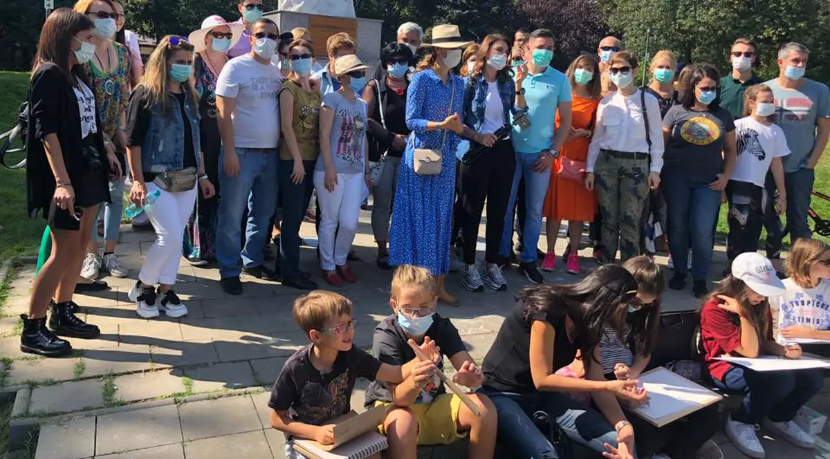 Alergicii la ambrozie au protestat față de neaplicarea legii privind combaterea acestei plante