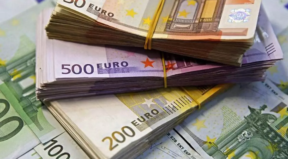 Curs valutar 6 septembrie 2019. Moneda euro continuă să crească