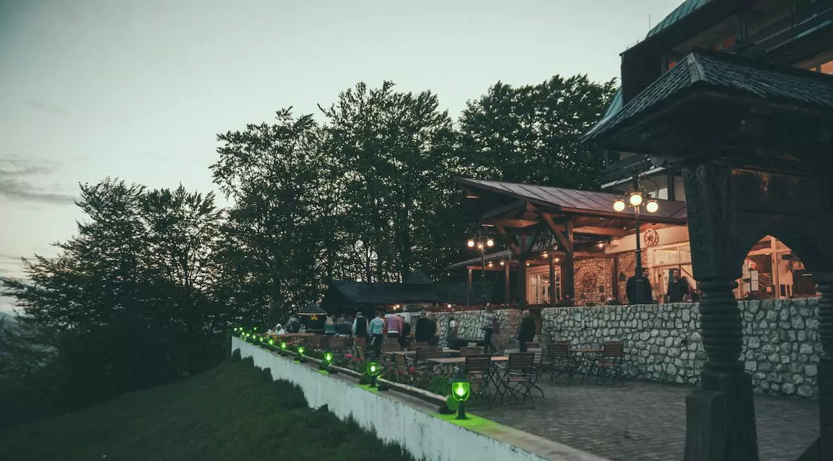 Cabana Trei Brazi - cabane lângă pârtii de ski din România