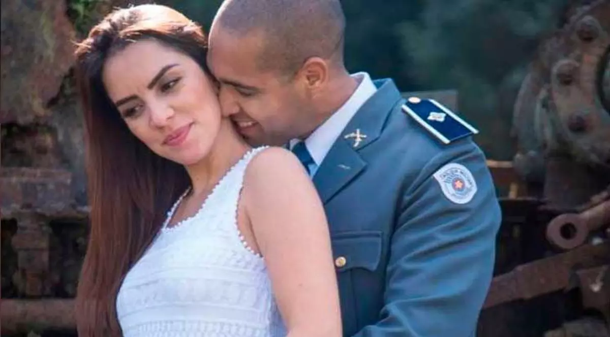 O mireasă însărcinată a murit cu câteva minute înainte să ajungă la altar