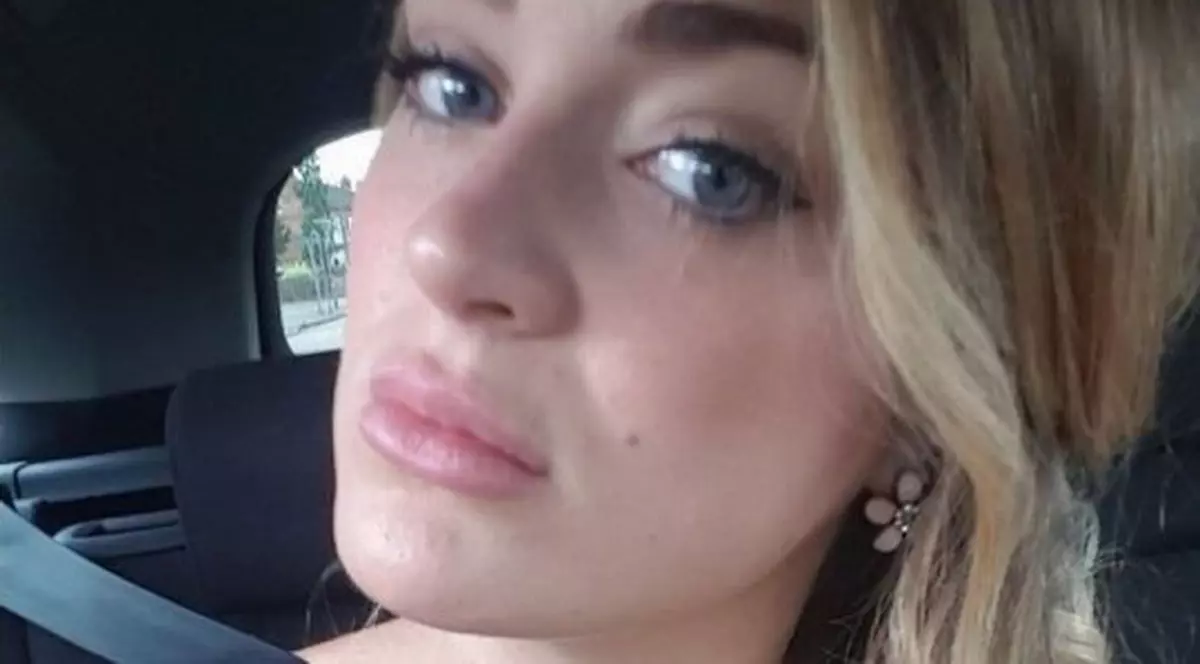 O tânără a vrut să se întâlnească cu un bărbat „agățat” de pe Tinder. Nici nu-și imagina ce urma să se întâmple. „Toți prietenii mei au râs de mine”