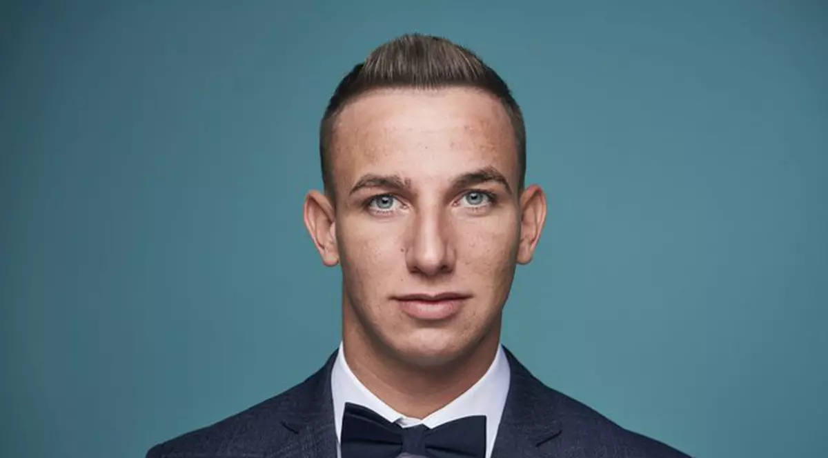 Un tânăr născut la Oradea a câștigat „Premiul Puskas”, pentru cel mai frumos gol al anului! A urcat pe scena „FIFA The Best” alături de nume grele din fotbalul mondial