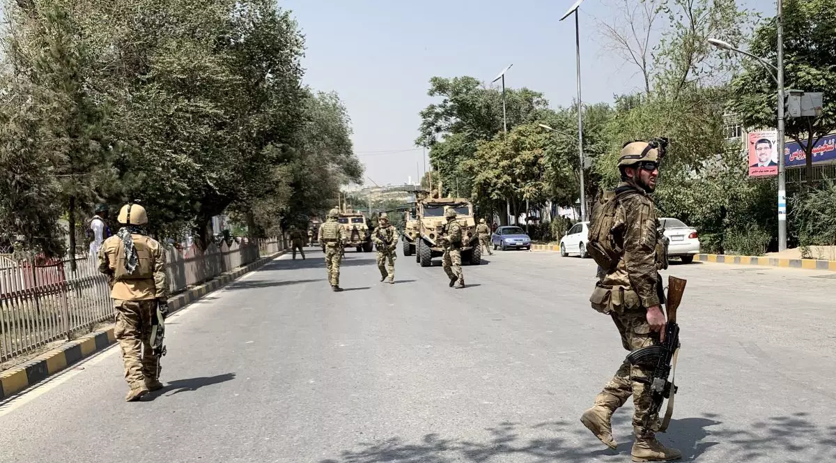 Donald Trump a anunțat încetarea negocierilor cu talibanii după atacurile de la Kabul în care au murit doi români