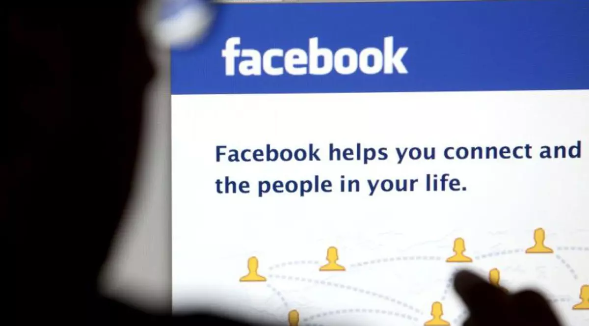 Facebook a suspendat zeci de mii de aplicații. Care este motivul