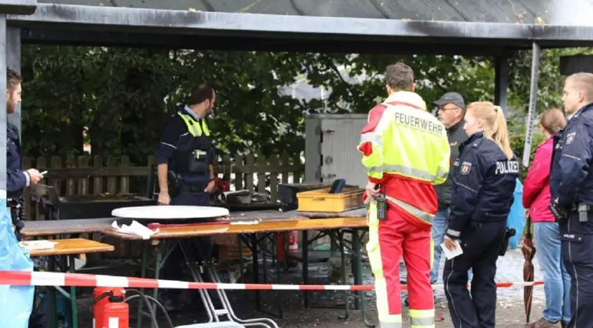 O tigaie a explodat la un târg culinar din Germania. Șase oameni se zbat între viață și moarte