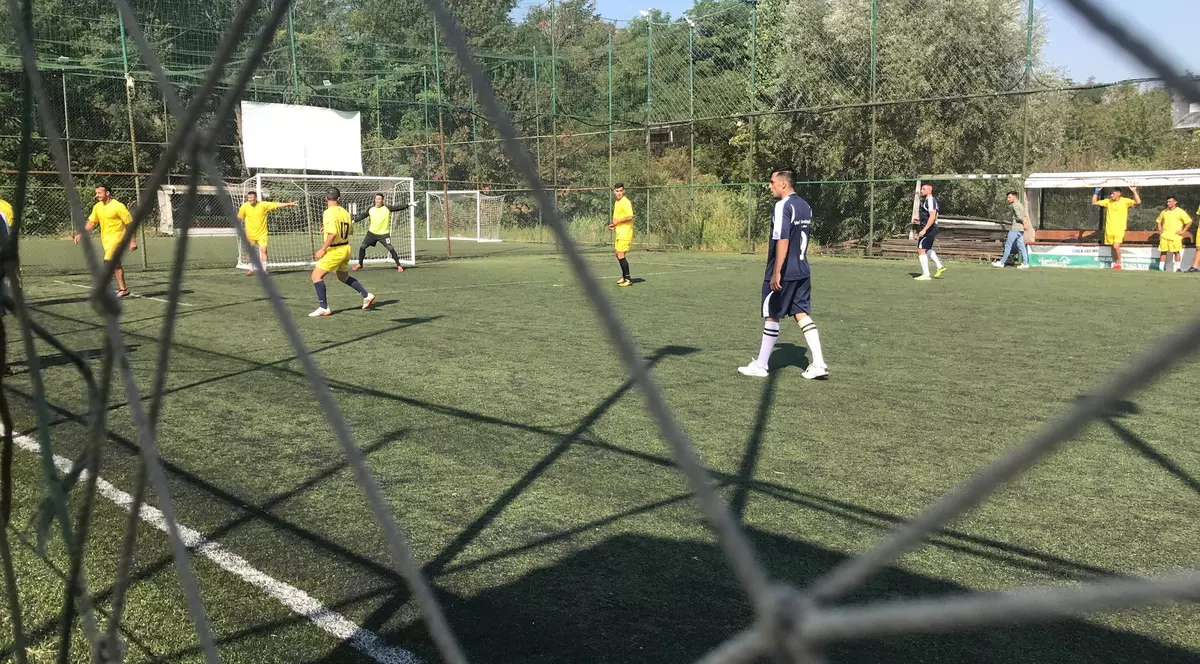 VIDEO / Evadați la fotbal! Reporterul Libertatea a asistat la o competiție interpenitenciară desfășurată la Ploiești, Cupa „Fotbal pentru toți”