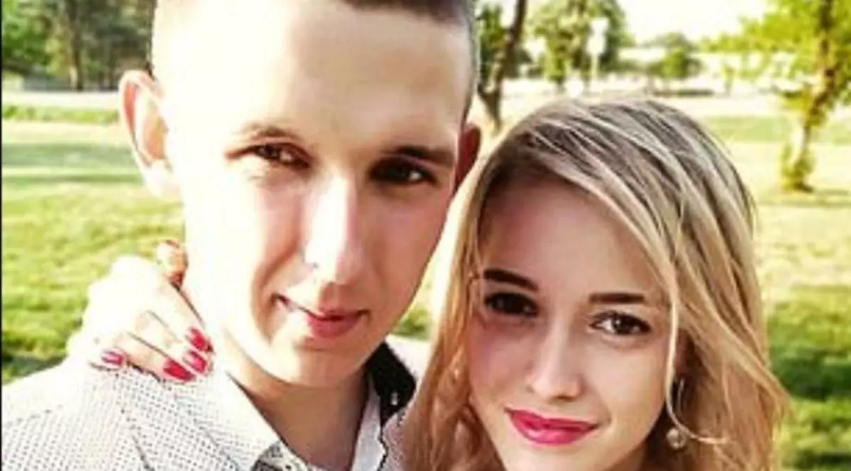 O fetiță de doar doi ani și-a omorât accidental mama! Femeia venea de la aniversarea ei!