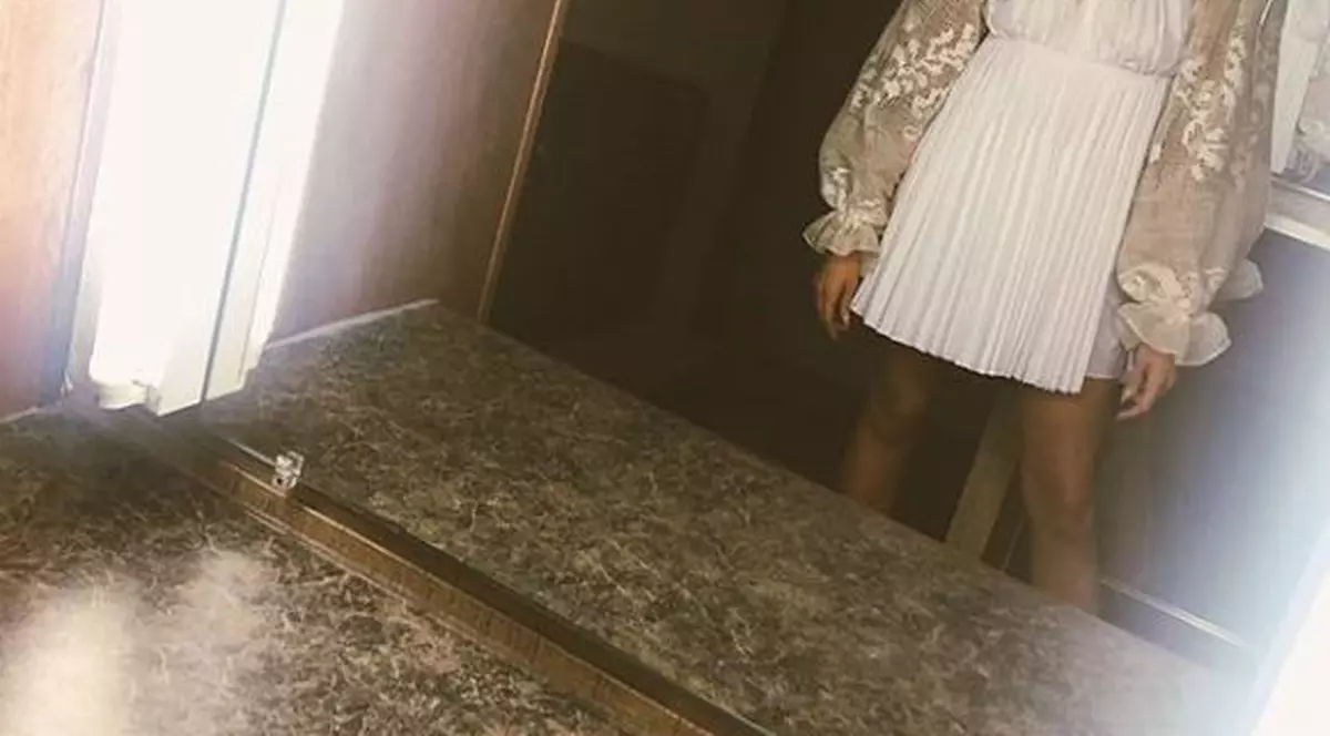 Lidia Buble s-a relaxat în Delta Dunării. Și-a etalat formele într-un costum de baie provocator