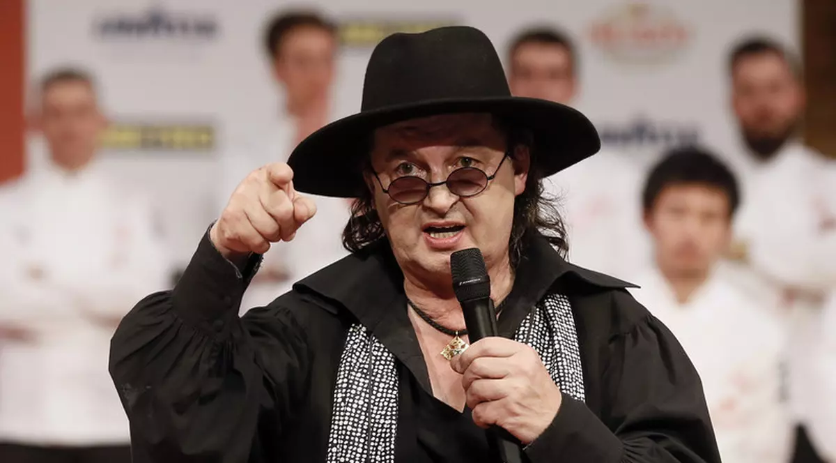 Un bucătar francez dă în judecată reprezentanții Ghidului Michelin după ce a fost acuzat că a folosit brânză cheddar în preparatele sale