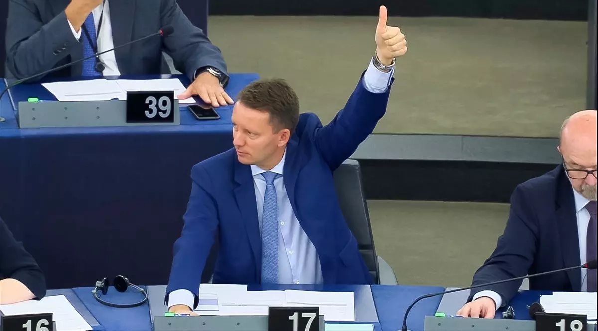 Mureșan (PNL), despre susținerea de către Dăncilă a Rovanei Plumb: Legăturile de clan, mai presus de reputația țării