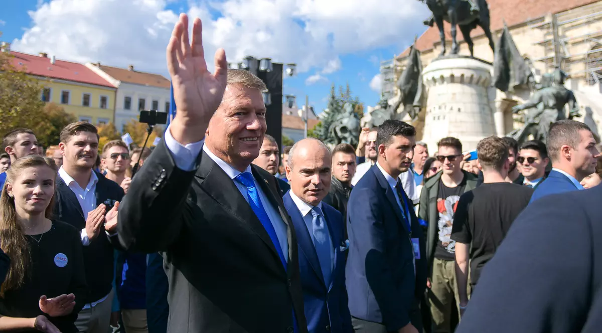 Klaus Iohannis, către liberali, la Cluj-Napoca: "Abia aştept să treacă moţiunea! Fiți pregătiți, voi trebuie să vă apucați de o guvernare serioasă!"