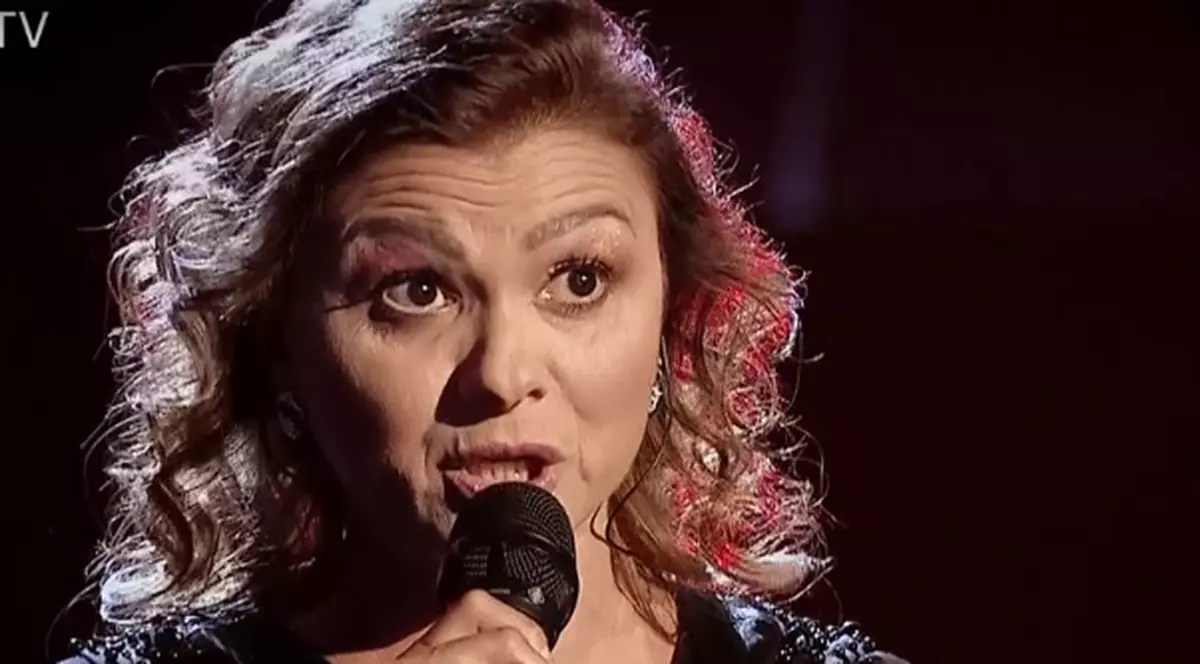 Artista Daniela Răduică, „moștenitoarea” Stelei Popescu, la Vocea României