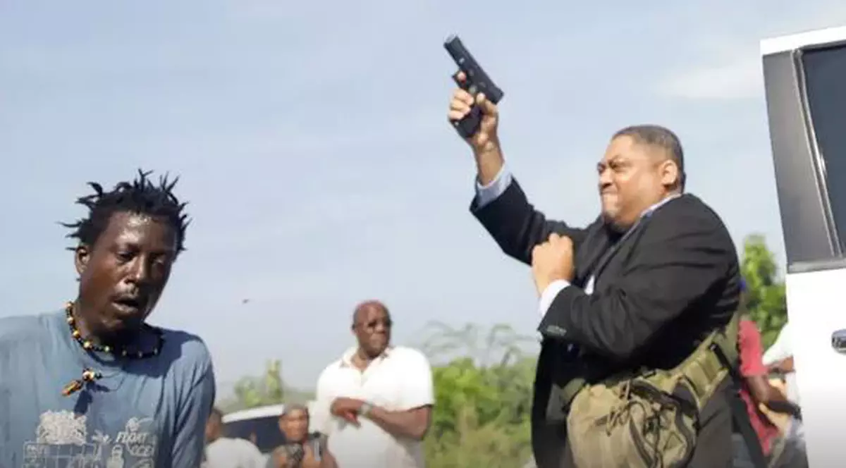 Un senator din Haiti a deschis focul asupra unor protestatari aflați în fața Parlamentului. Două persoane au fost rănite (VIDEO)