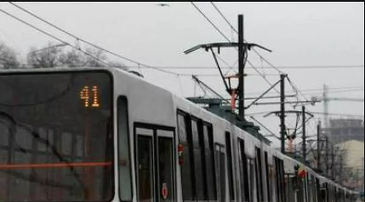 Tramvaiul 41, suspendat din nou timp de o lună, doar în weekend