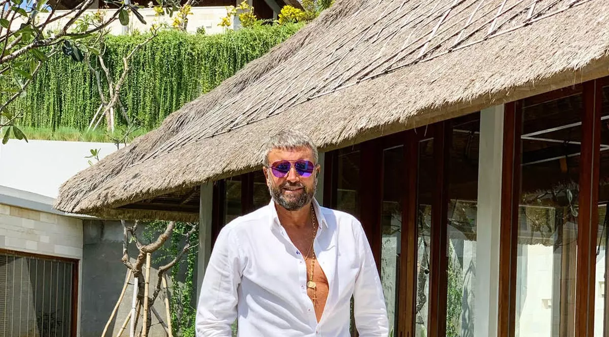 Cătălin Botezatu, vacanță eco în mijlocul naturii. „Nu există plastic în tot resortul. Totul e reciclabil”