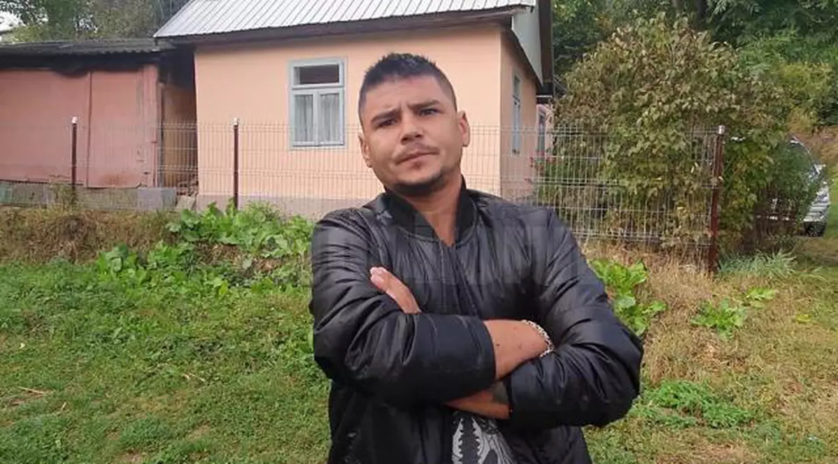 Bărbatul din Suceava care și-a legat copilul cu un ștreang, cercetat în libertate